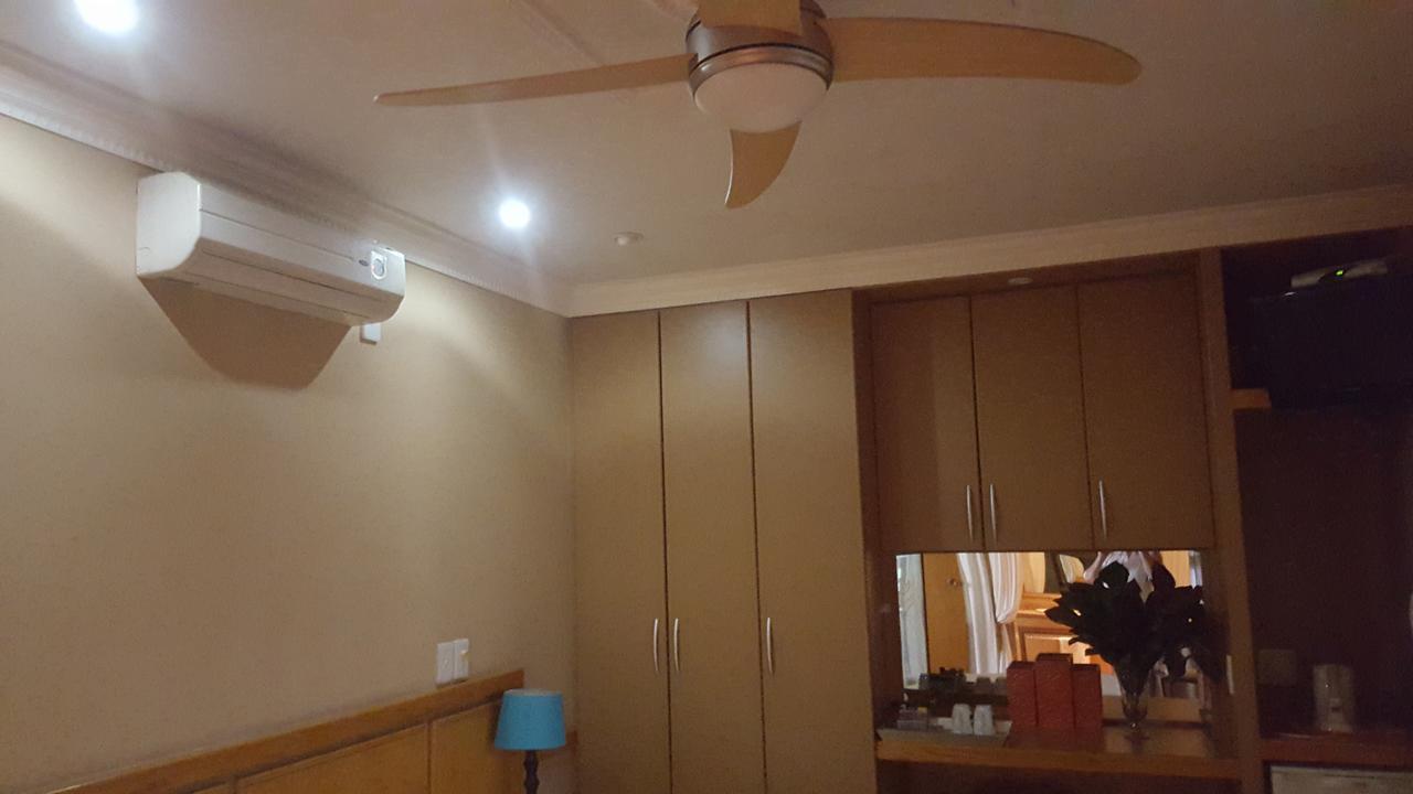 Bubez Guesthouse Барбертон Экстерьер фото