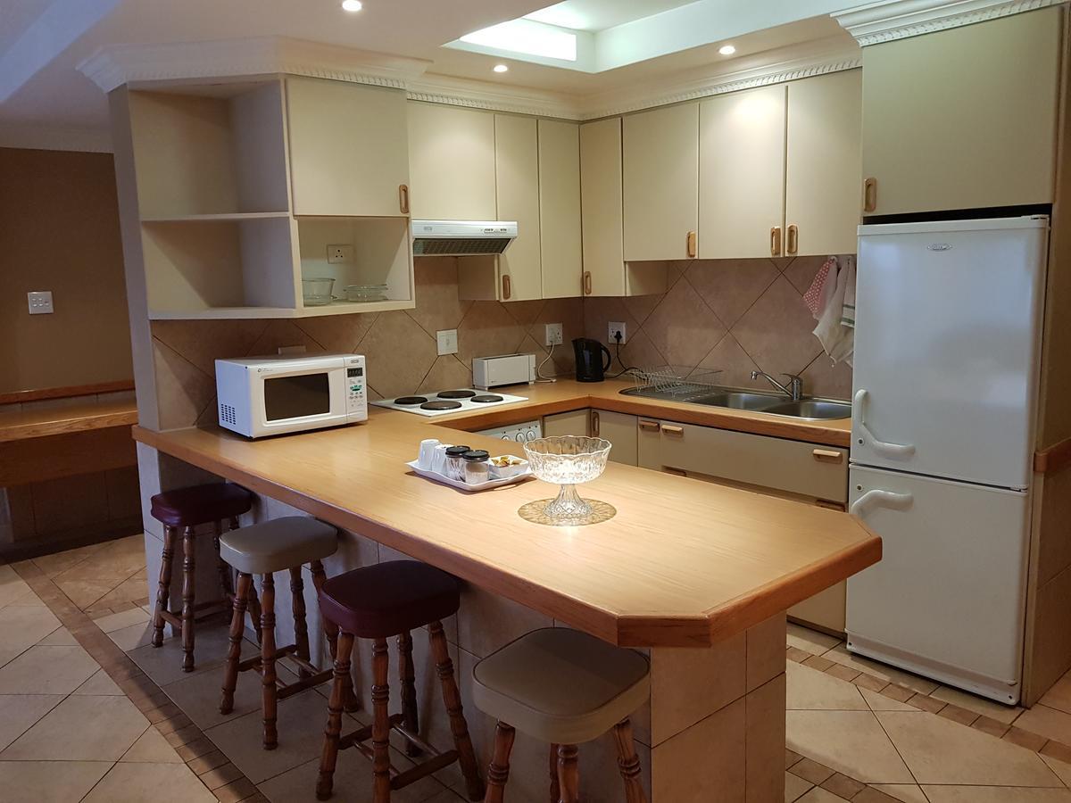 Bubez Guesthouse Барбертон Экстерьер фото
