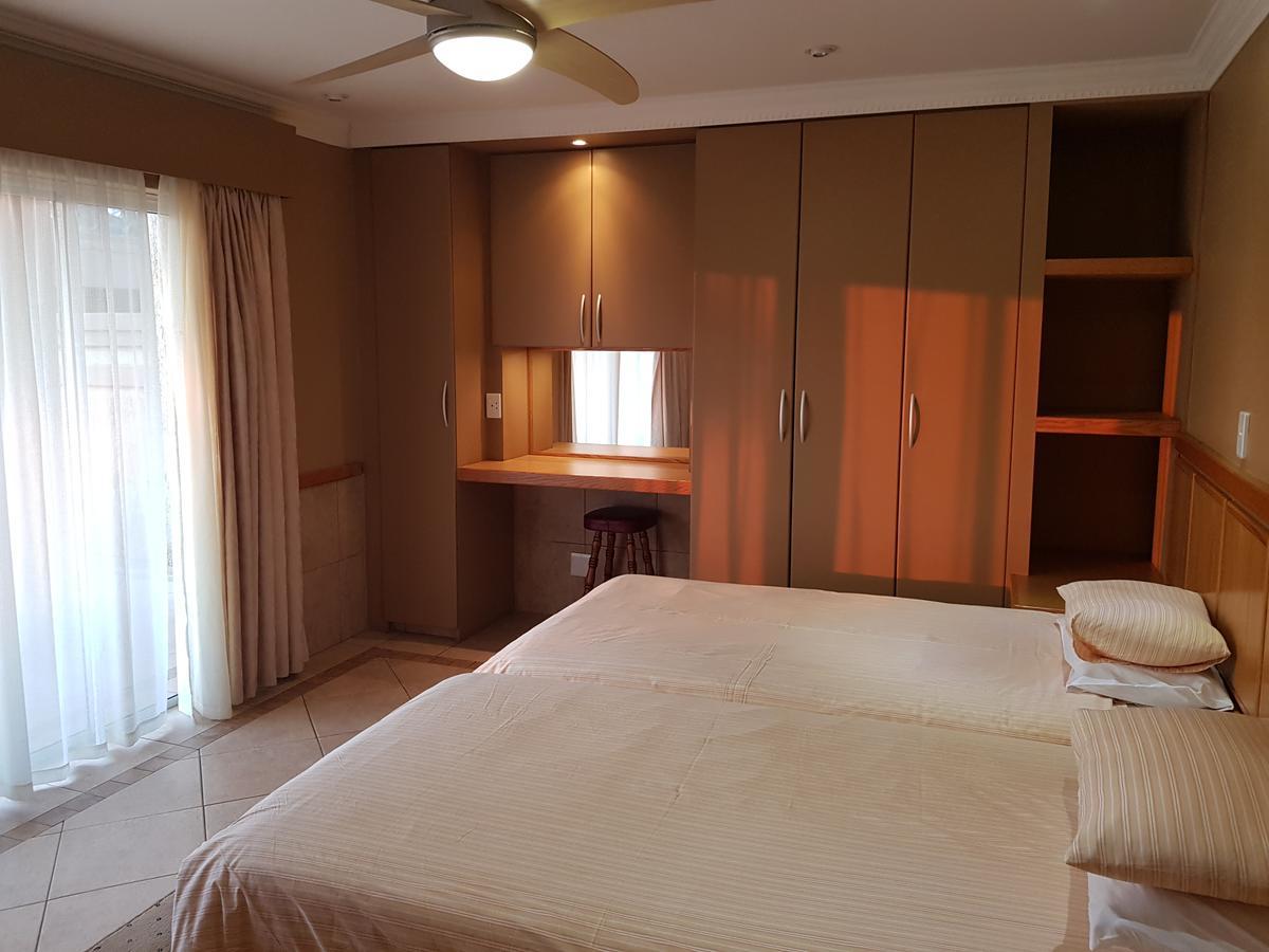 Bubez Guesthouse Барбертон Экстерьер фото